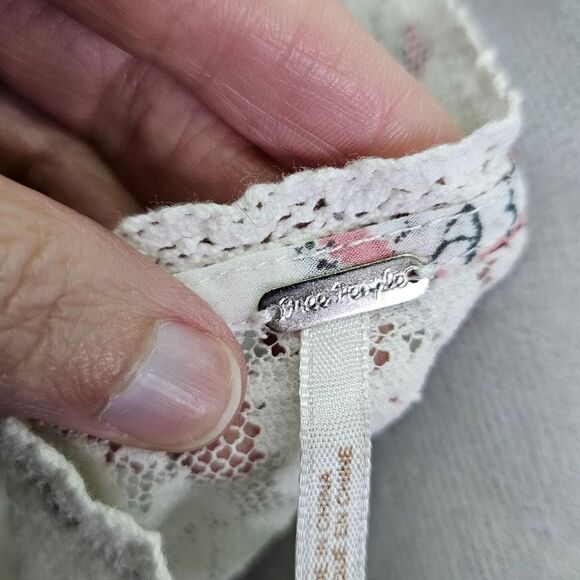 Free People Miss Mackenzie Side Tie Lace  Tank Top Size Medium - Picture 10 of 13